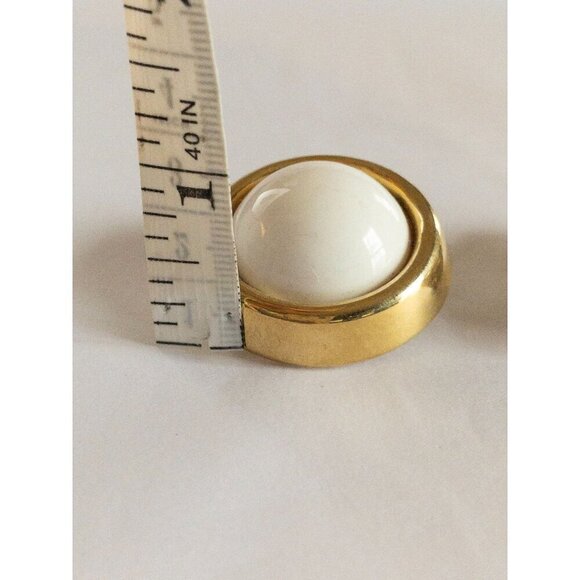 Vintage Trifari Gold & Cream Dome Clip-On Earrings - Picture 3 of 8